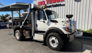 2016 International 7400 10' Dump Truck